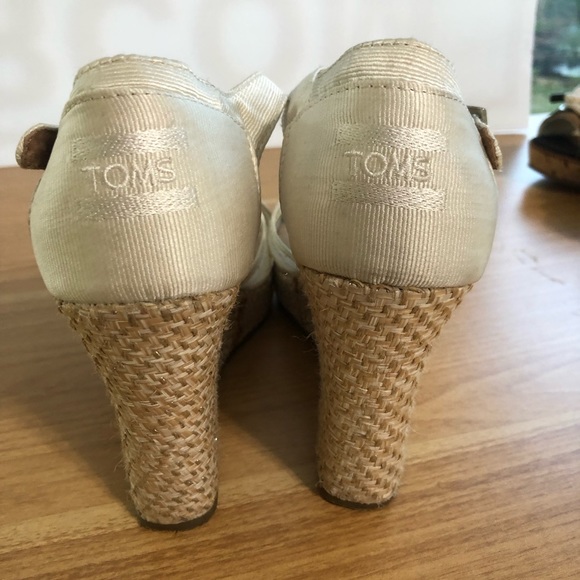 Tom’s White Lace Wedding Open Toe Wedge Sandals - Picture 4 of 7